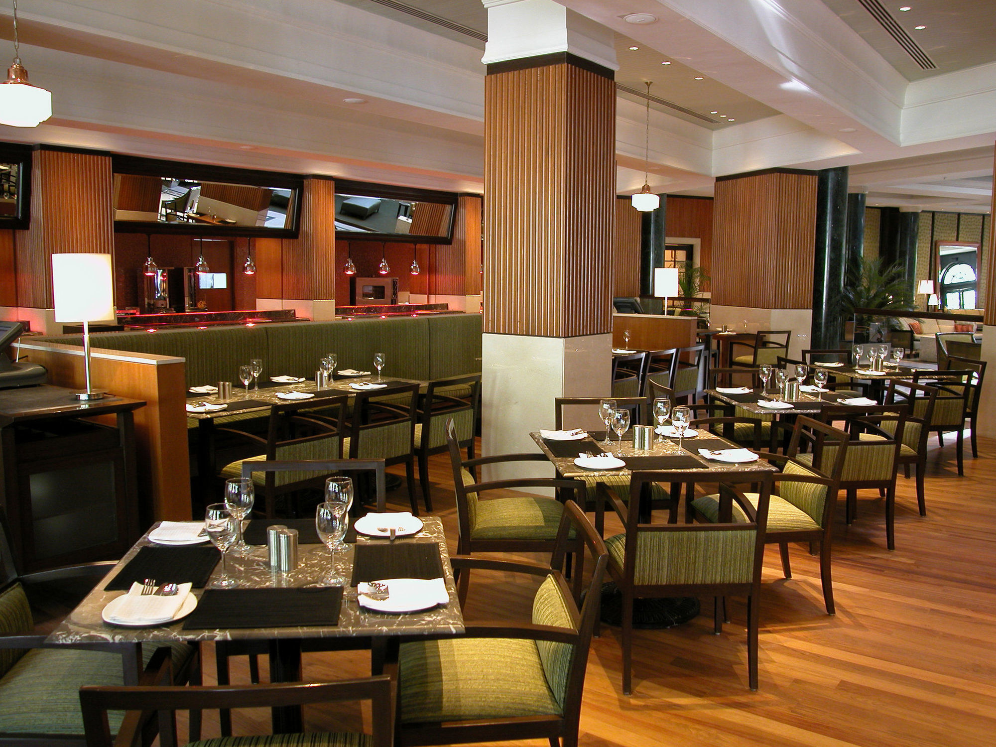 فندق بنغالورفي  تاج وِست إند المطعم الصورة